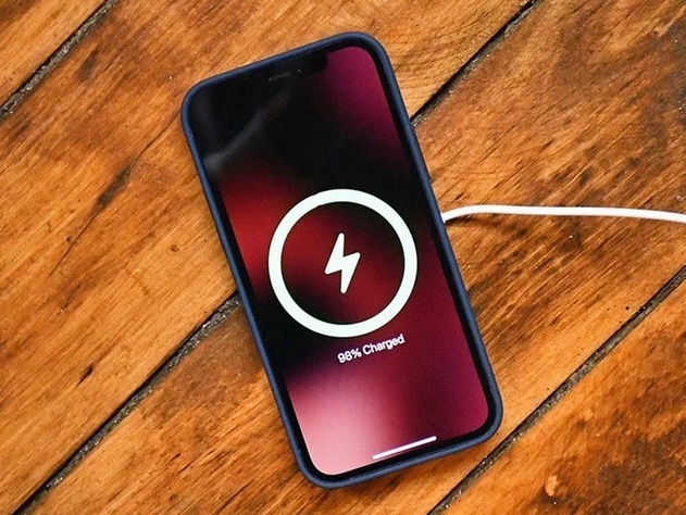 张金镇苹果手机维修分享iPhone 12可以随便充电吗 